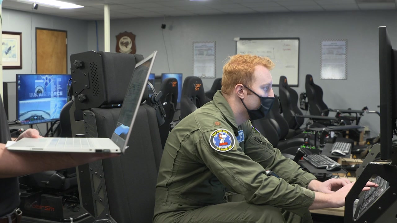 The 559th Flying Training Squadron evaluates a new immersive training device.