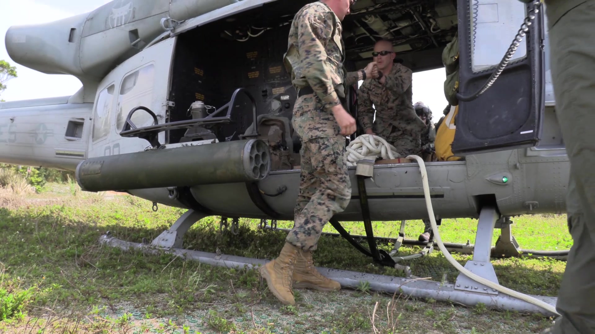 U.S. Recon Marines – Specialized Insertion and Extraction Training
