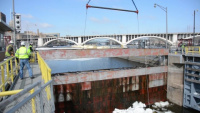 Bulkheads removed at Upper St. Anthony Falls Lock – last hurdle in $3 million upgrade