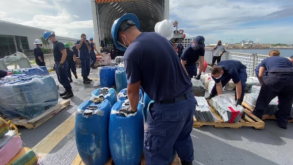 Coast Guard Cutter Escanaba offloads $85.9 million in narcotics at Port Everglades, Florida