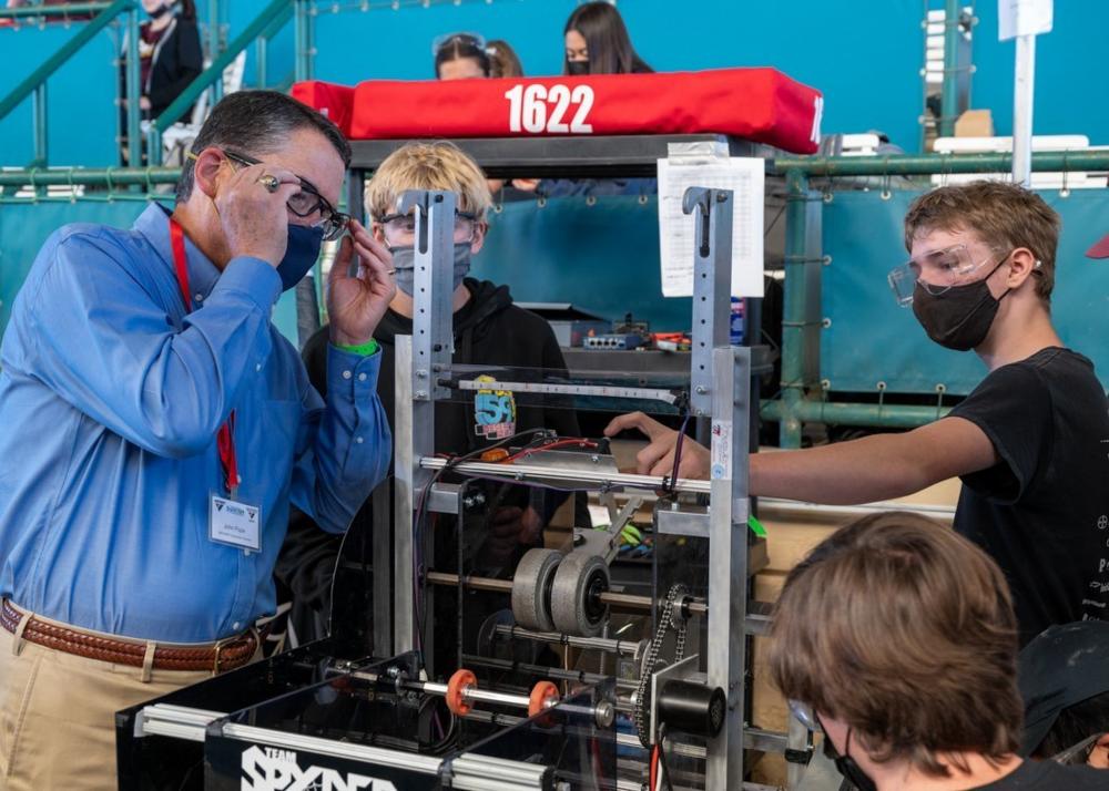 NAVWAR Encourages Ingenuity and Creativity at FIRST Robotics Competition