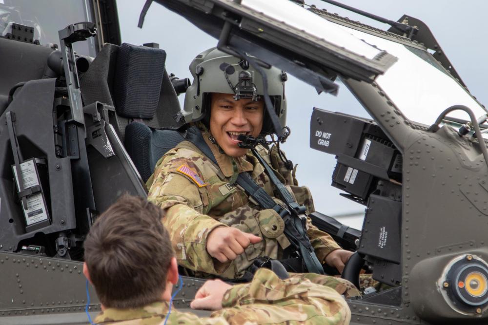 Enlisted Tigershark Soldiers Take to the Sky