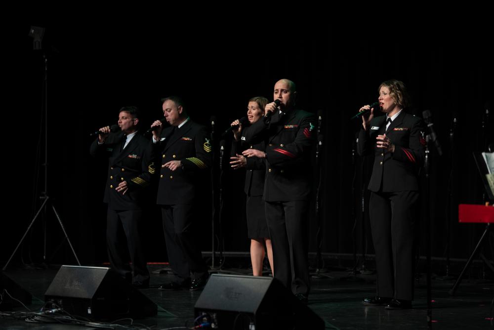 Navy Band visits Wisconsin Rapids, Wisc.