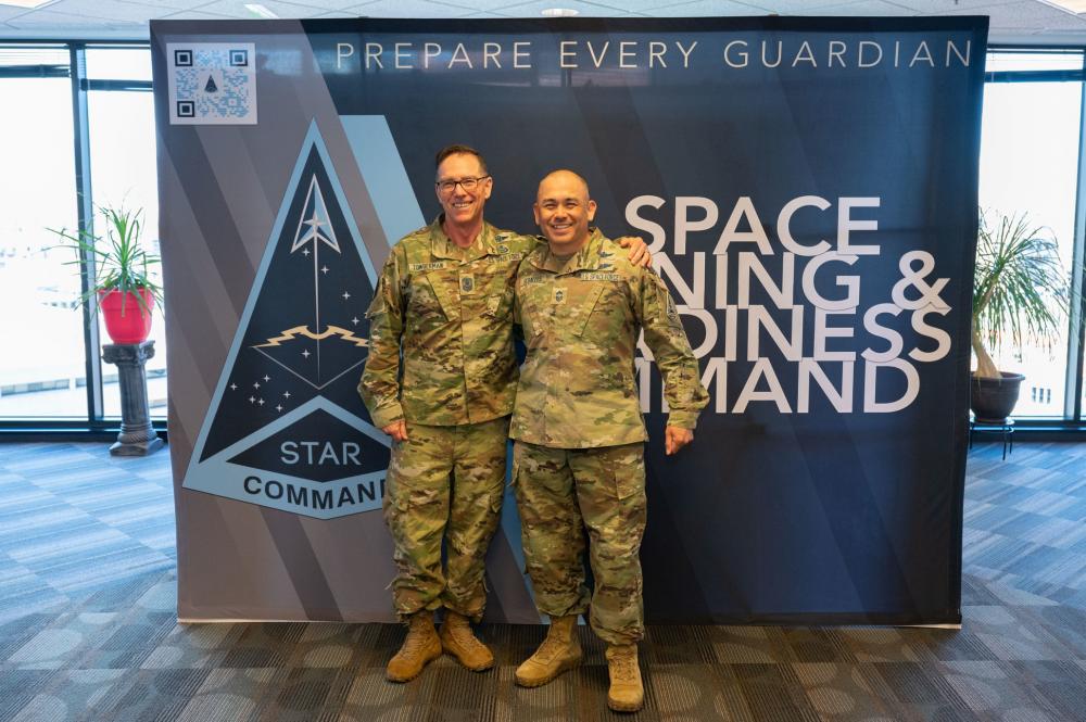 CMSSF Towberman Visits STARCOM