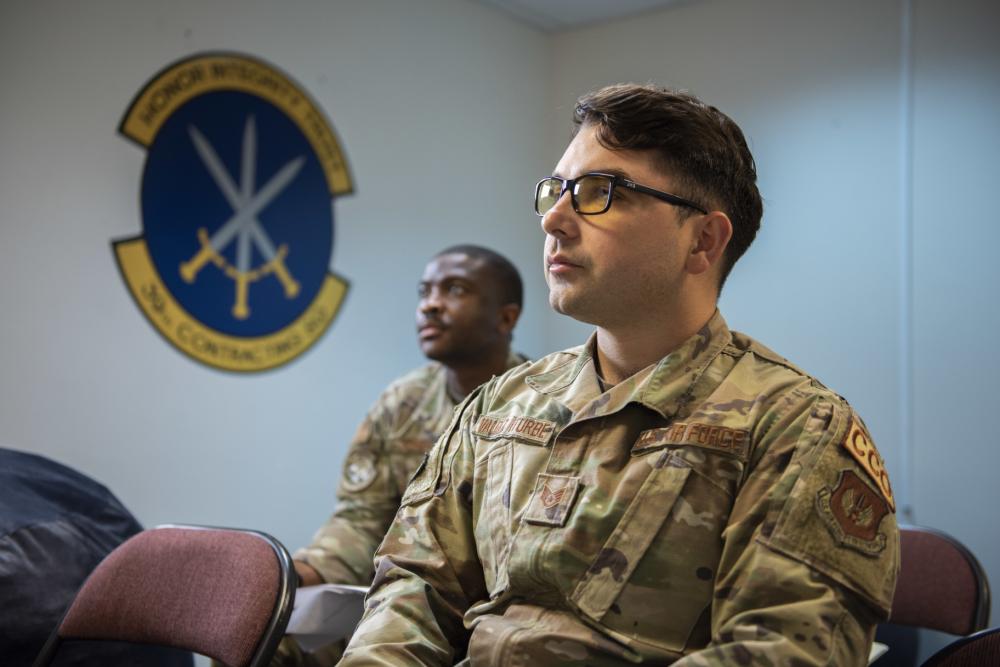 39th CONS hosts startup collider, connects Airmen to industry innovators