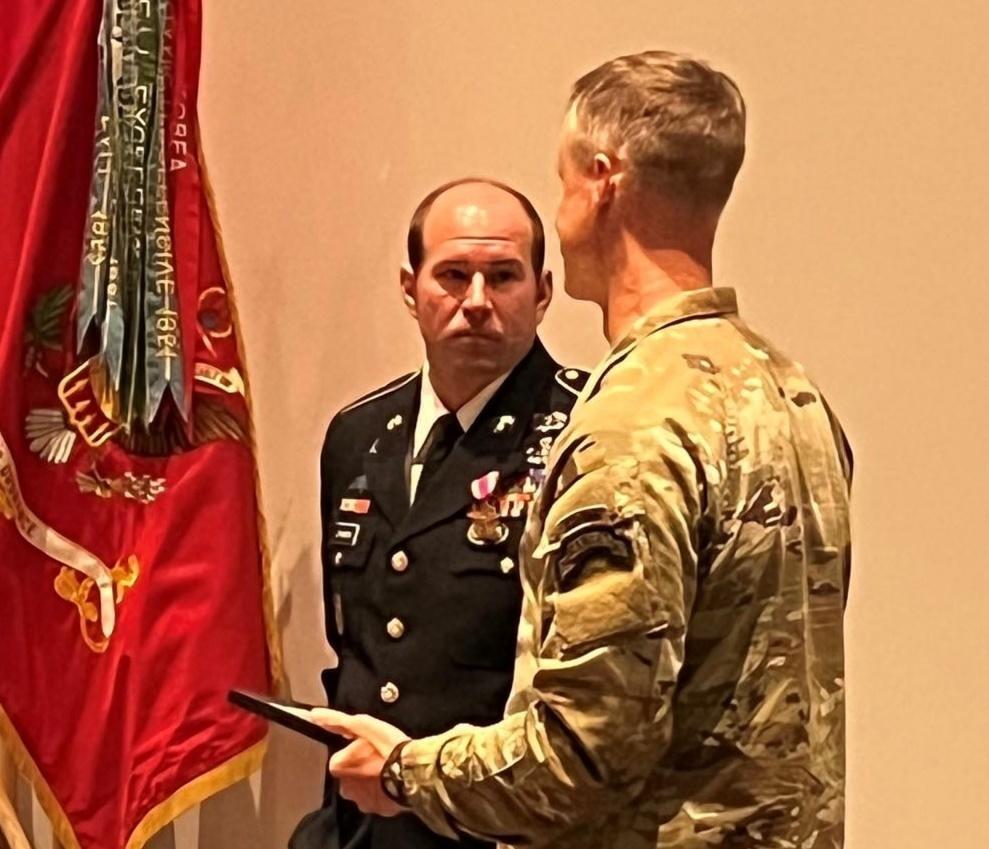 Highly decorated EOD technician retires from elite unit after recovering from paralysis
