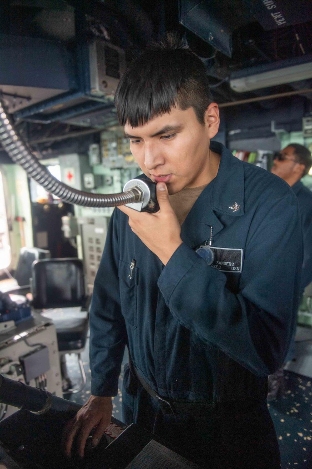 USS Milius conducts VERTREP