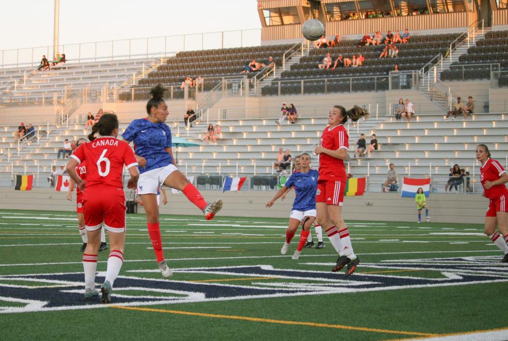 France overpowers Canada 3-0