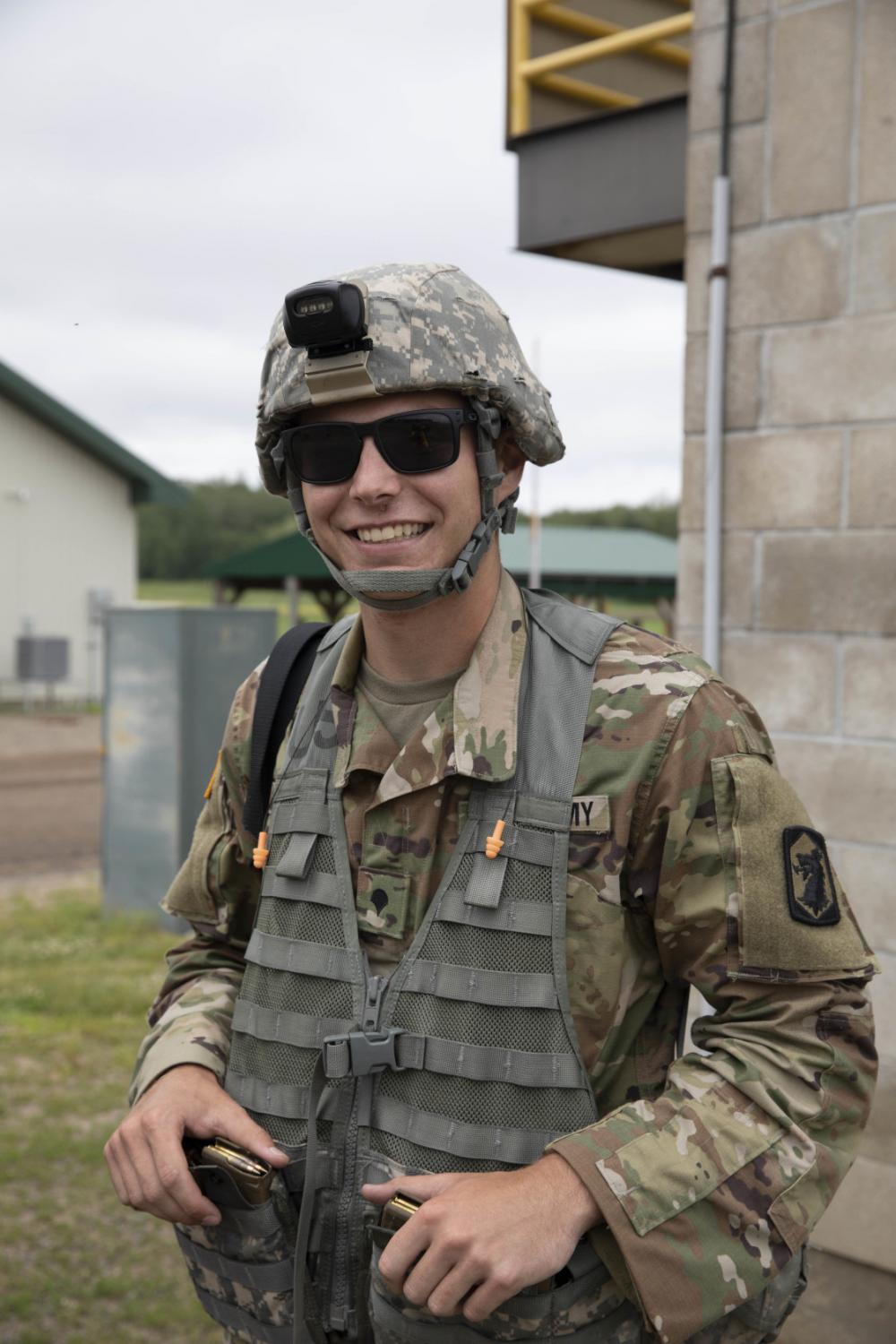 Illinois Army National Guard Soldiers Qualify on M4/M4A1 Range at Camp Ripley