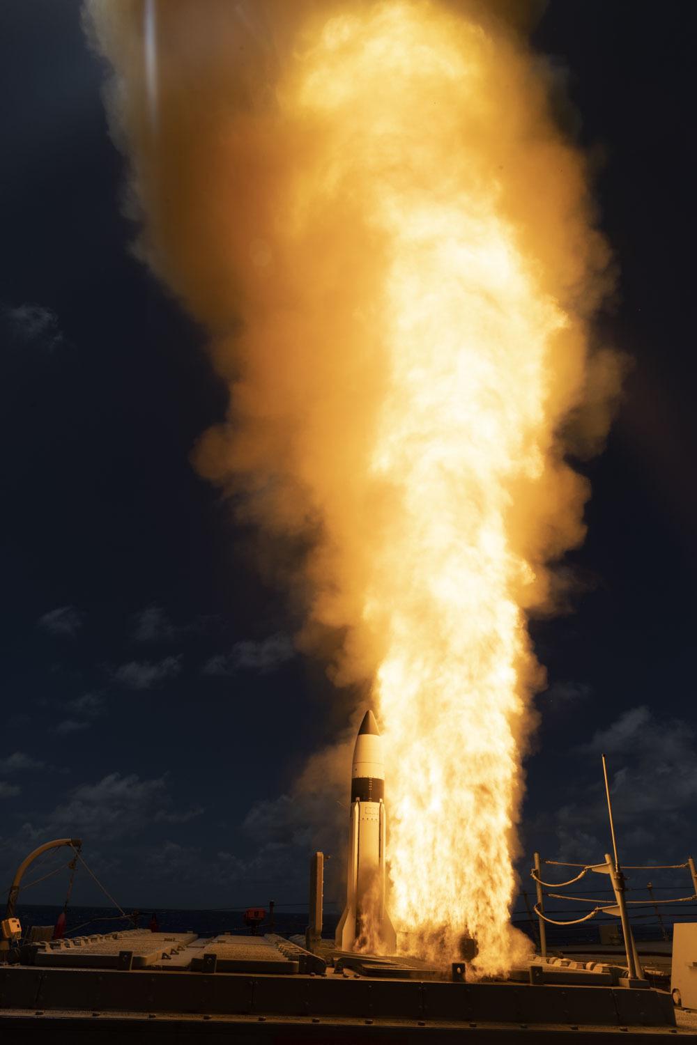 Fitzgerald Launches SM-3 During Pacific Dragon 22