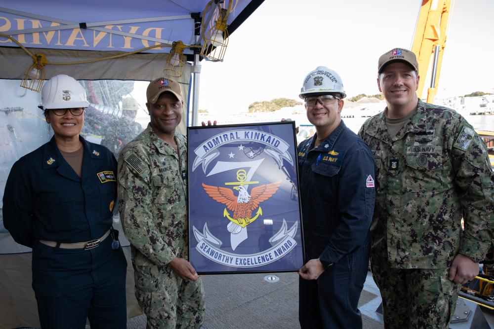 USS Dewey Receives Admiral Kinkaid Seaworthy Excellence Award
