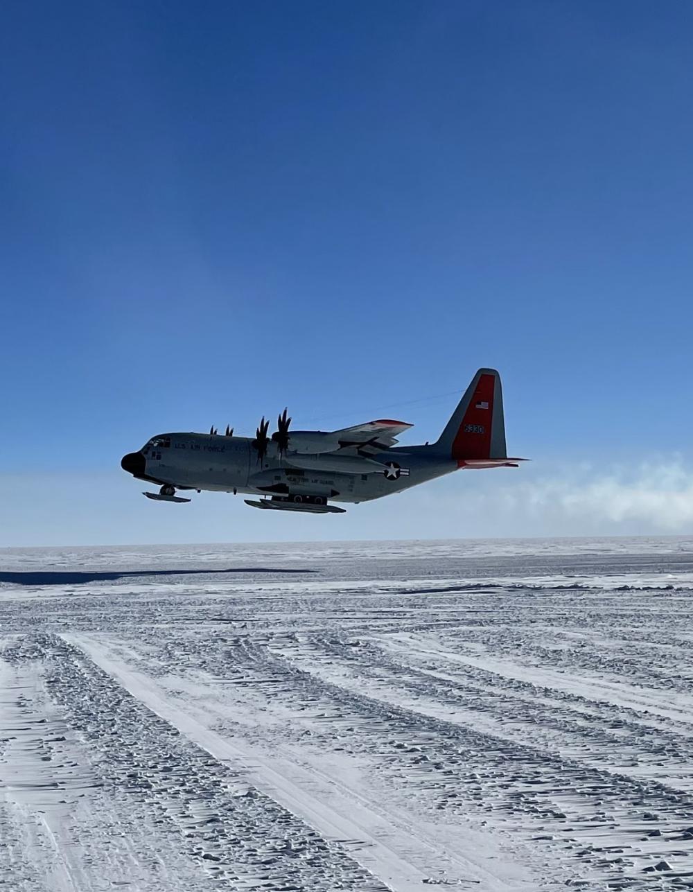 South Pole Aircraft Repair